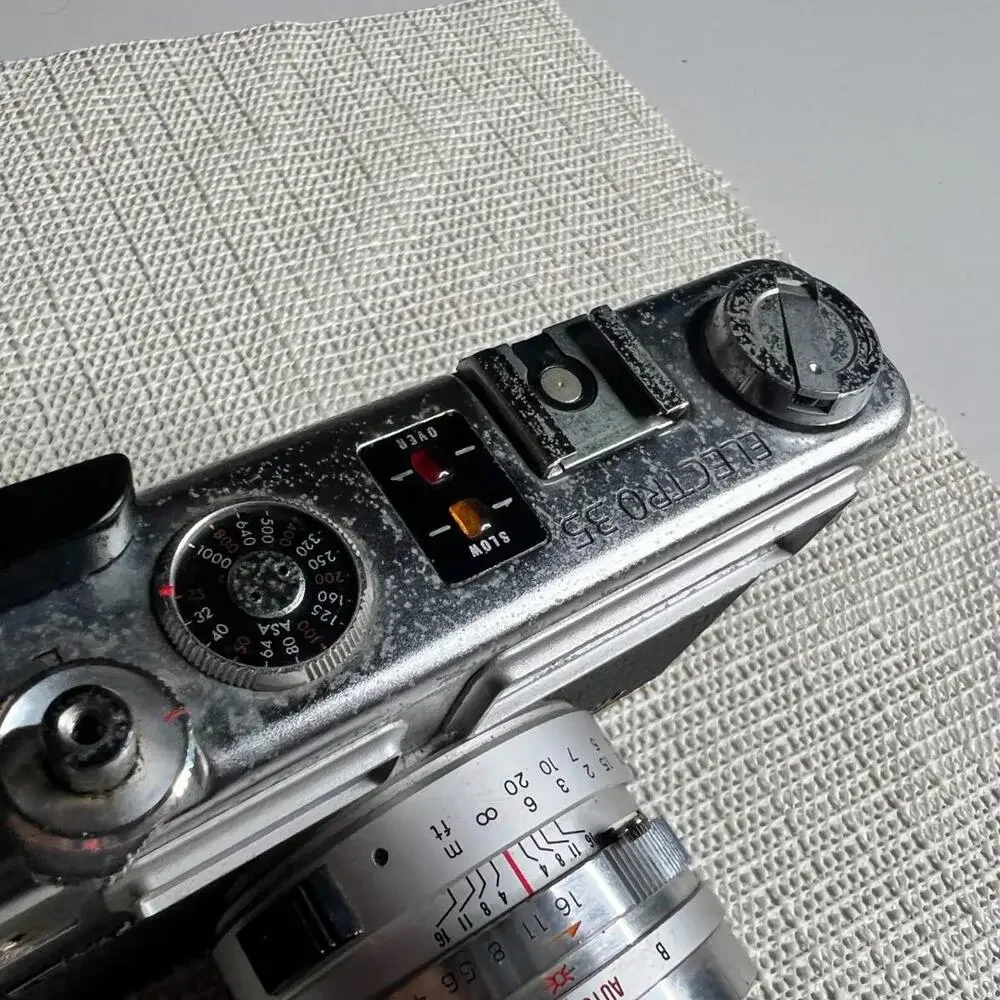 Vintage Yashica Electro 35 GSN Rangefinder‎ Camera w/ Yashinon 45mm f/1.7 Lens